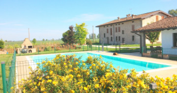 Cascina Garzaga Turismo Rurale